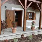 Дом отдыха Thatched Дёргиче