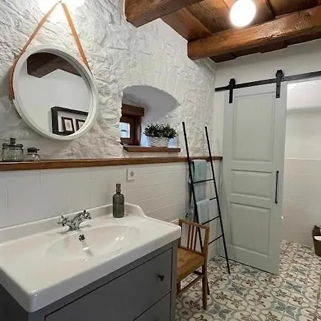 Дом отдыха Thatched Дёргиче